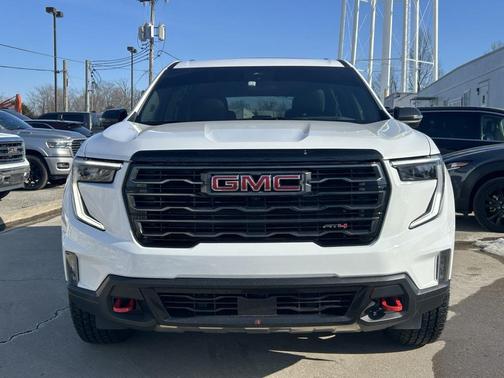 2025 GMC Acadia AWD AT4