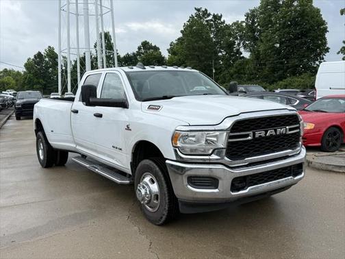 2020 RAM 3500 Tradesman Crew Cab 4x4 8' Box