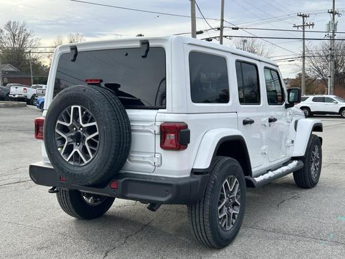 2026 Jeep Wrangler 4-Door Sahara 4x4