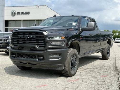 2025 RAM 3500 Tradesman Crew Cab 4x4 8' Box