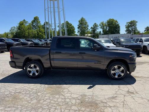 Granite Crystal Metallic Clearcoat 2026 RAM 1500 Express