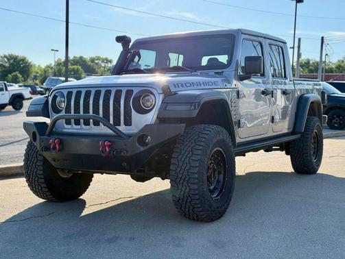 Billet Silver Metallic Clearcoat 2020 Jeep Gladiator Sport S