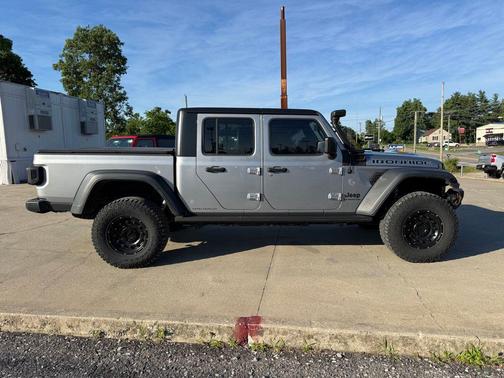 Billet Silver Metallic Clearcoat 2020 Jeep Gladiator Sport S