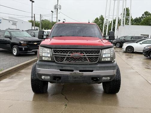 2004 Chevrolet Silverado 2500 LT H/D Crew Cab