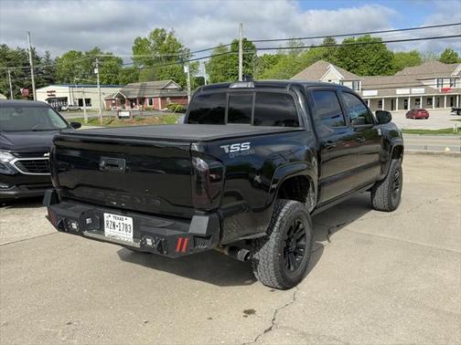 2022 Toyota Tacoma SR