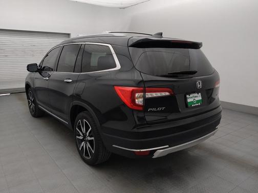 2019 Honda Pilot Touring 8-Passenger