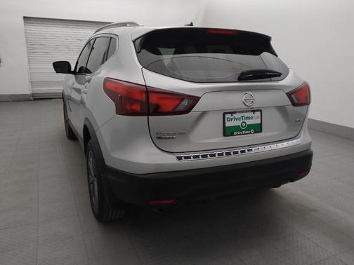 Brilliant Silver Metallic 2019 Nissan Rogue Sport SV