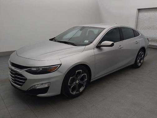 Silver Ice Metallic 2020 Chevrolet Malibu FWD LT