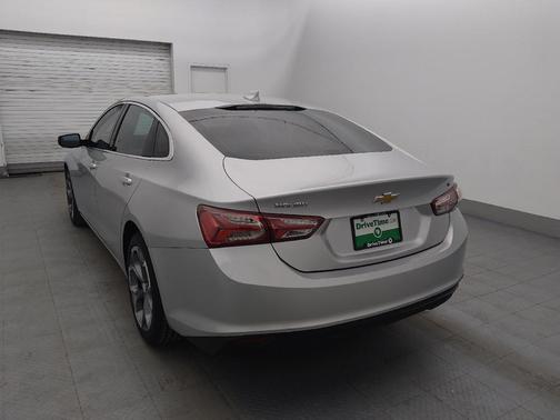 Silver Ice Metallic 2020 Chevrolet Malibu FWD LT