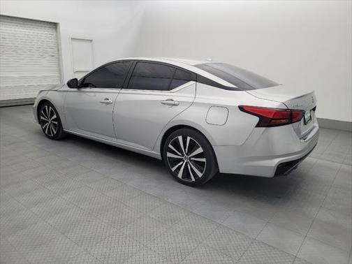 2022 Nissan Altima SR FWD