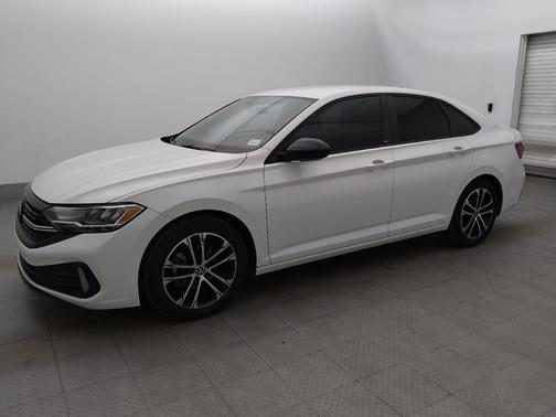 Pure White 2023 Volkswagen Jetta 1.5T Sport