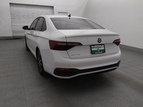 Pure White 2023 Volkswagen Jetta 1.5T Sport