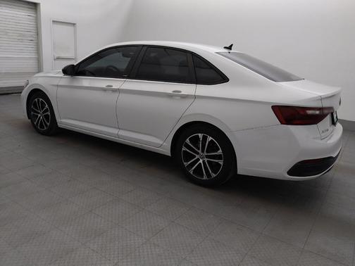 Pure White 2023 Volkswagen Jetta 1.5T Sport