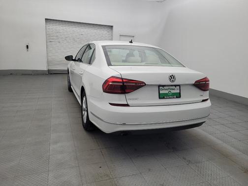 2017 Volkswagen Passat 1.8T S