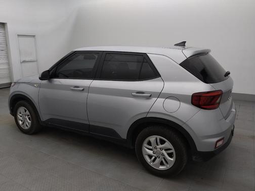 2022 Hyundai VENUE SE