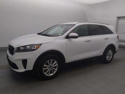 Snow White Pearl 2019 Kia Sorento LX