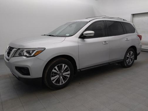 2019 Nissan Pathfinder S