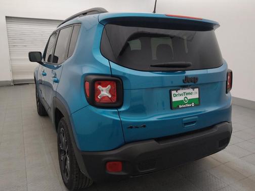 Bikini Metallic Clearcoat 2022 Jeep Renegade Altitude