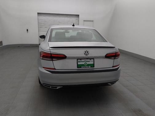 2020 Volkswagen Passat 2.0T R-Line