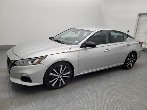 2021 Nissan Altima SR FWD