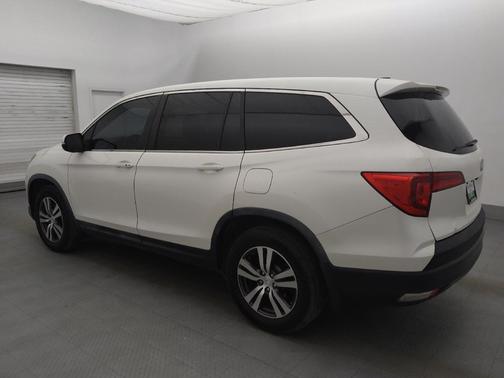 White Diamond Pearl 2017 Honda Pilot EX-L