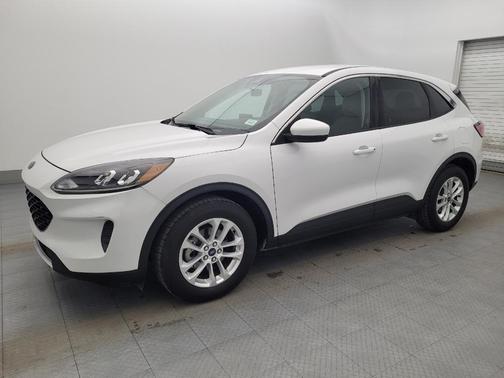 White 2020 Ford Escape SE