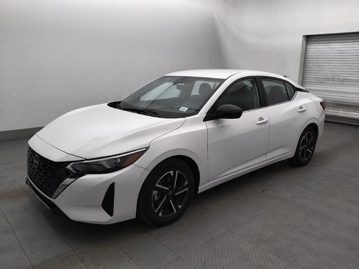 White 2025 Nissan Sentra SV