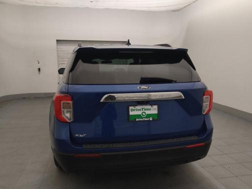 Blue 2022 Ford Explorer XLT