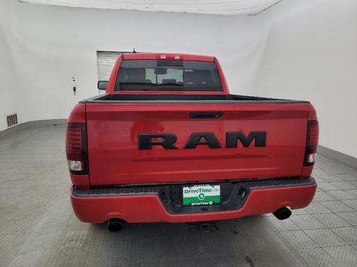 2018 RAM 1500 Night Quad Cab 4x2 6'4' Box
