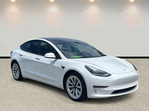 2021 Tesla Model 3 Standard Range Plus