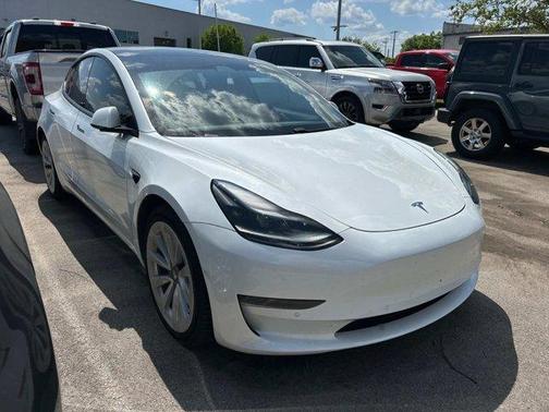2021 Tesla Model 3 Standard Range Plus