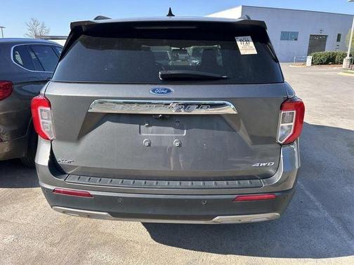 Carbonized Gray Metallic 2022 Ford Explorer XLT