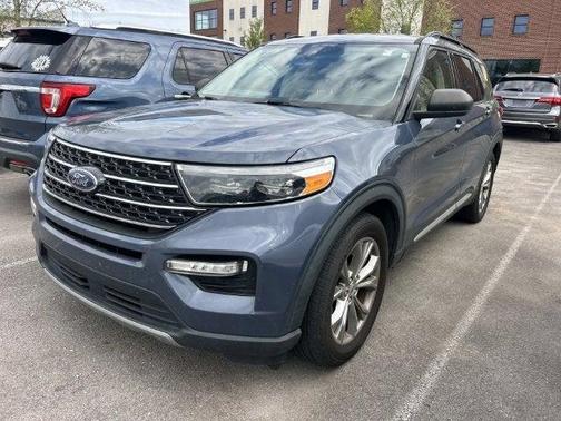 Blue Metallic 2021 Ford Explorer XLT