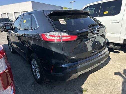 Blue Metallic 2024 Ford Edge SEL