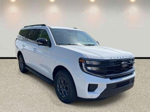 Oxford White 2026 Ford Expedition Active