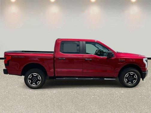 2022 Ford F-150 Lightning Pro