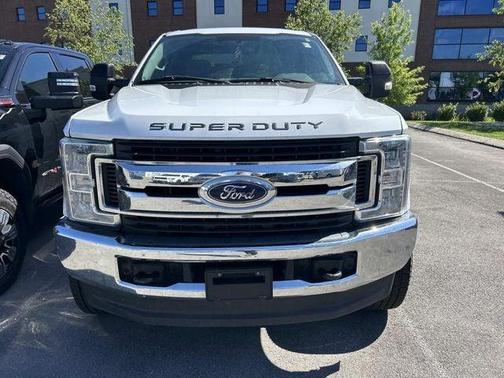 Oxford White 2017 Ford F-250 XL