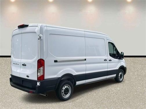 2025 Ford Transit-250 148 WB Medium Roof Cargo