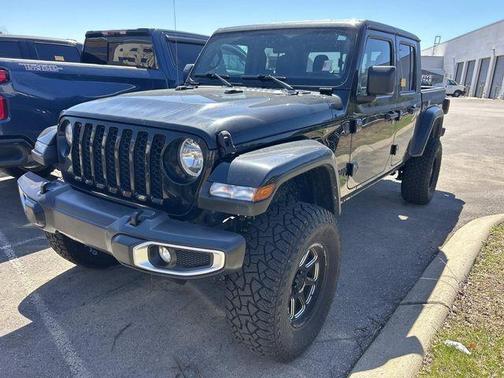 2023 Jeep Gladiator Sport