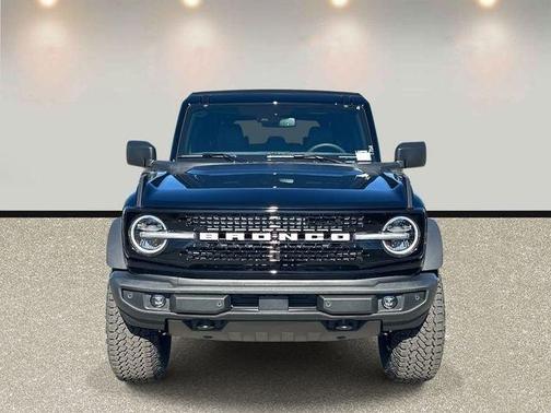 Shadow Black 2026 Ford Bronco Outer Banks