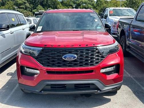 2024 Ford Explorer ST-Line