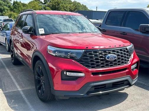 2024 Ford Explorer ST-Line