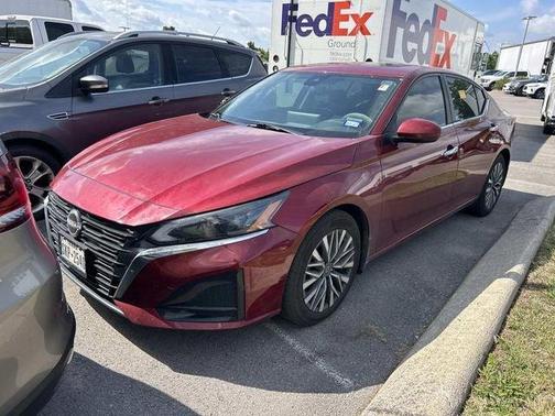 Scarlet Ember 2023 Nissan Altima 2.5 SV