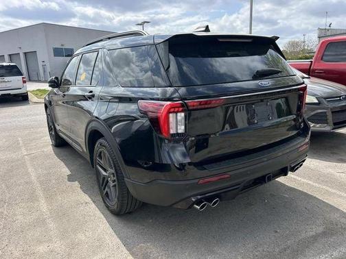 Black Metallic 2025 Ford Explorer ST