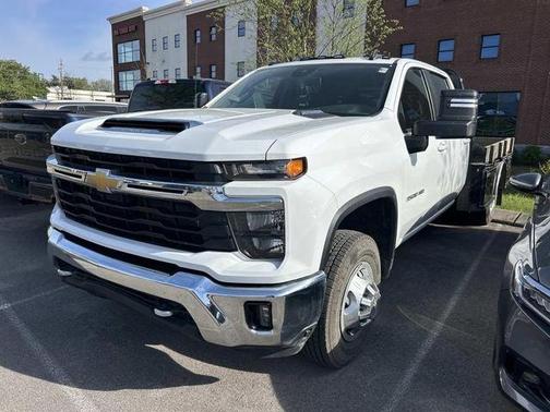 Summit White 2024 Chevrolet Silverado 3500 LT