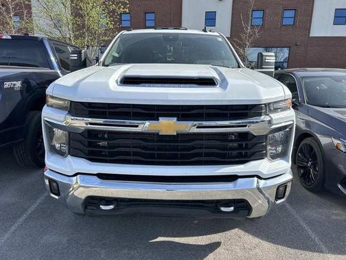 Summit White 2024 Chevrolet Silverado 3500 LT