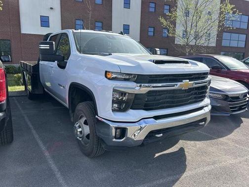 Summit White 2024 Chevrolet Silverado 3500 LT