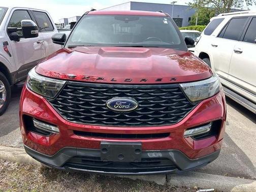 Rapid Red Metallic Tinted Clearcoat 2024 Ford Explorer ST-Line