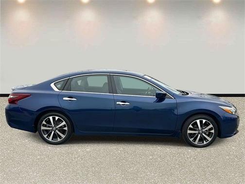 2017 Nissan Altima 2.5 SR