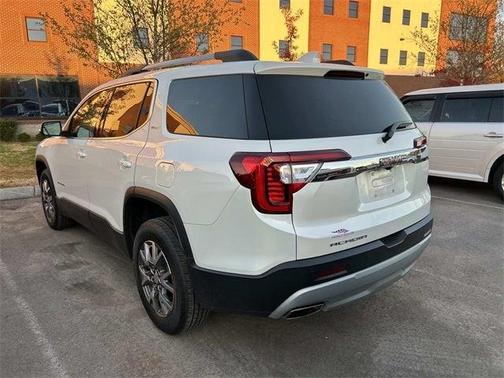 2022 GMC Acadia SLT
